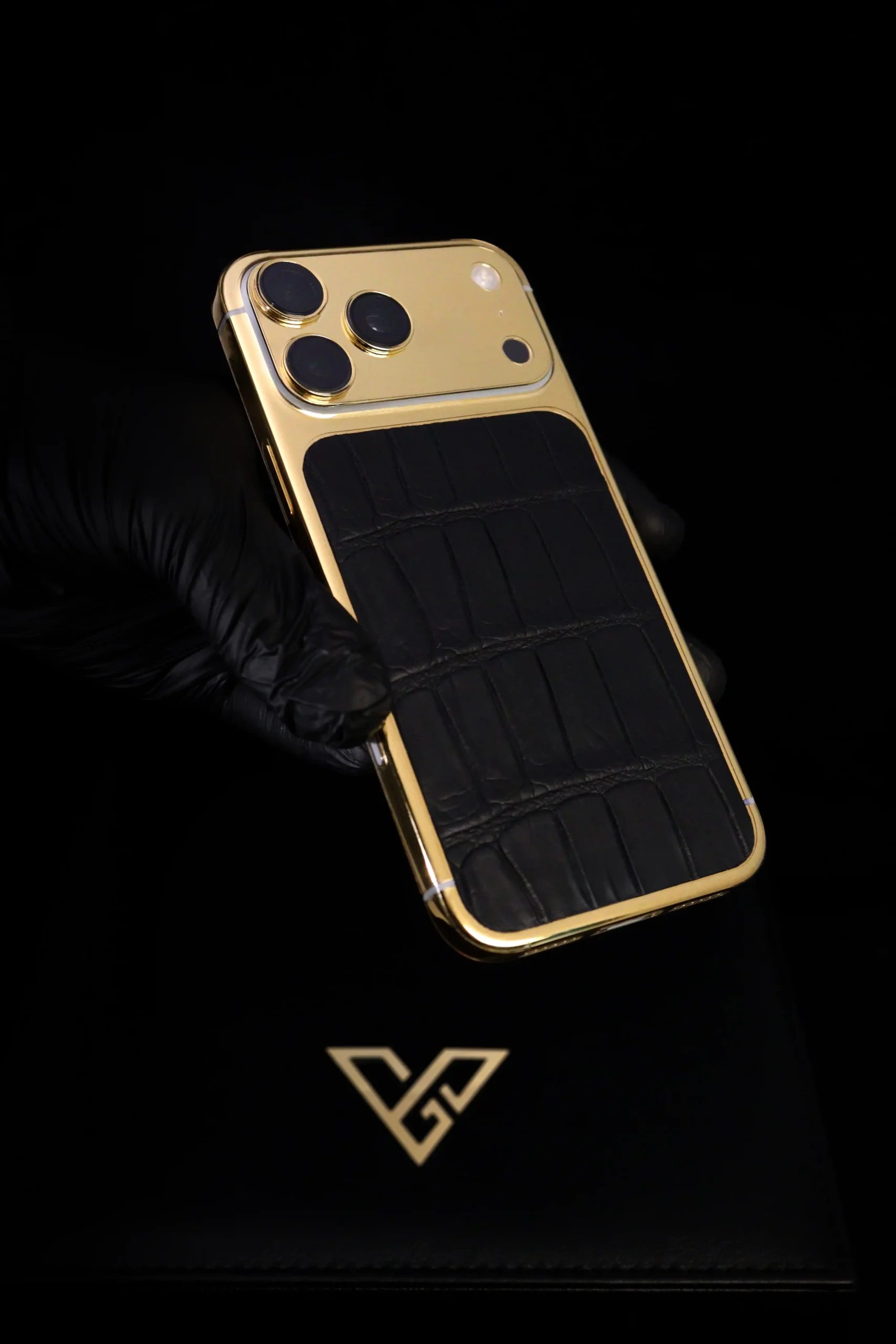 Exotic leather and 24K gold custom iPhone by Leronza