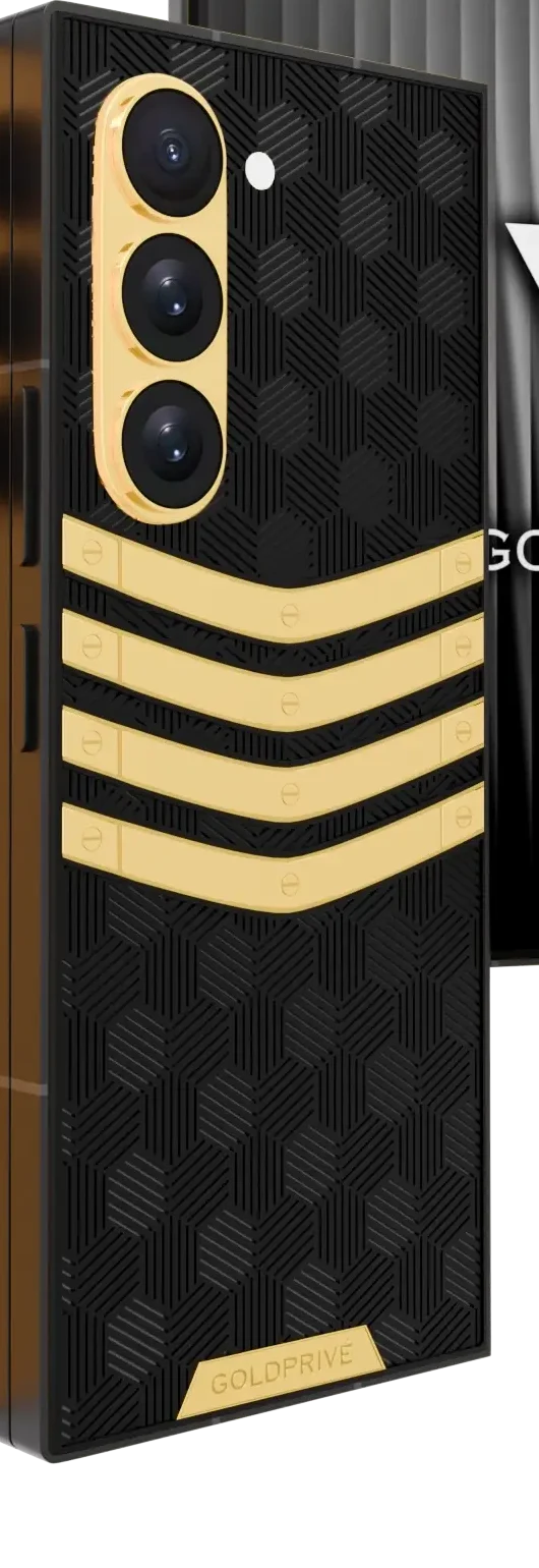 Nucleus 3.0 Gold Galaxy Z Fold8 Ultra close-up of four 24K Gold chevron bars on the textured back panel