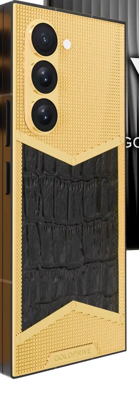 WildGrace Gold Galaxy Z Fold8 Ultra close-up in 24K Gold, pyramid texture meeting the black crocodile leather