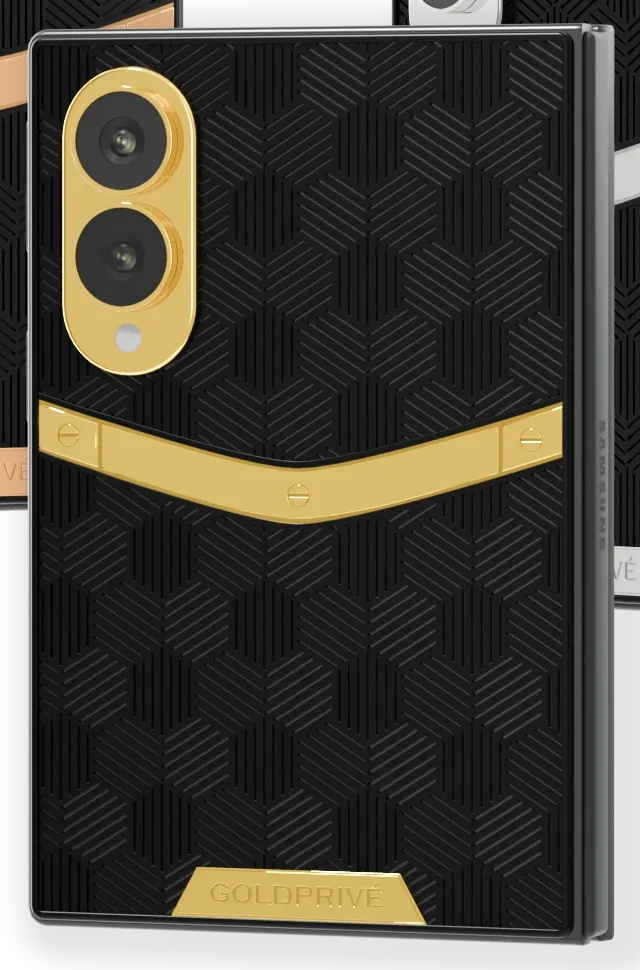 Nucleus 1.0 Gold Galaxy Z Fold8 macro view of the 24K Gold chevron against matt hexagon relief