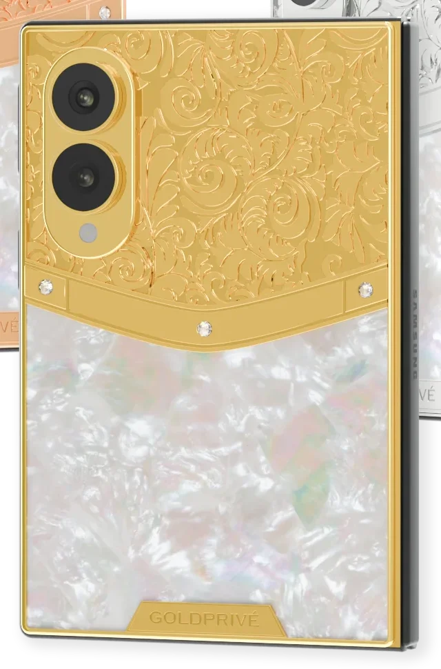 Royale Pearl Gold Galaxy Z Fold8 close-up in 24K Gold: engraved roses, studded rail and iridescent mother of pearl